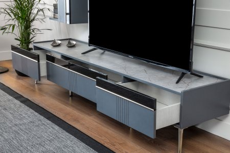 Noir Chrome Dining Room Set