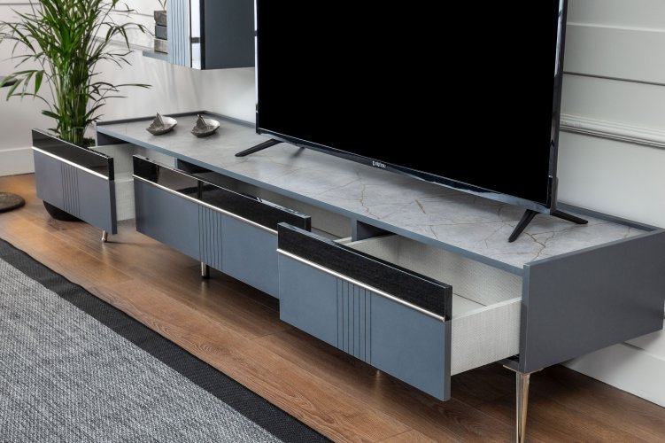 Noir Chrome Dining Room Set