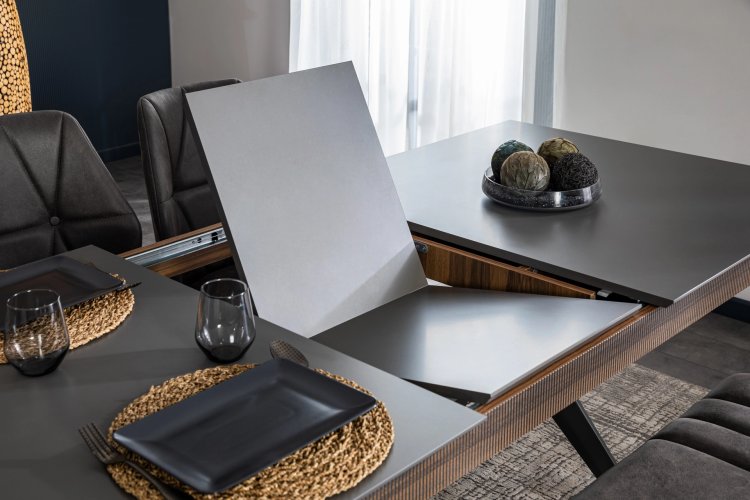 Falcon Dining Room Set